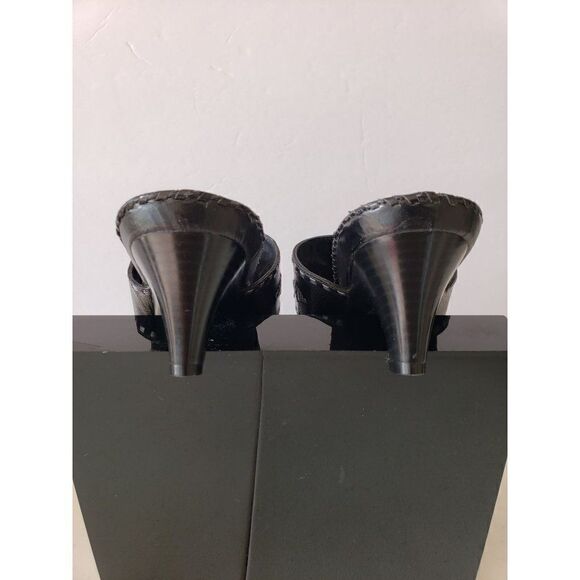 Women's Leather Toe Post Heel Sandals Chocolate Aztec Size 7.5  NWOT - Picture 7 of 8